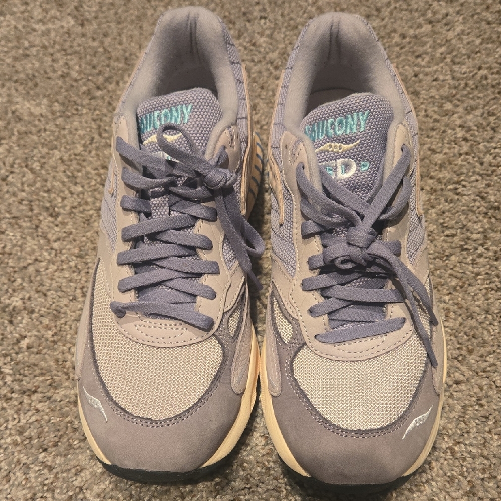 Saucony Men's Gray and Cream Athletic Shoes